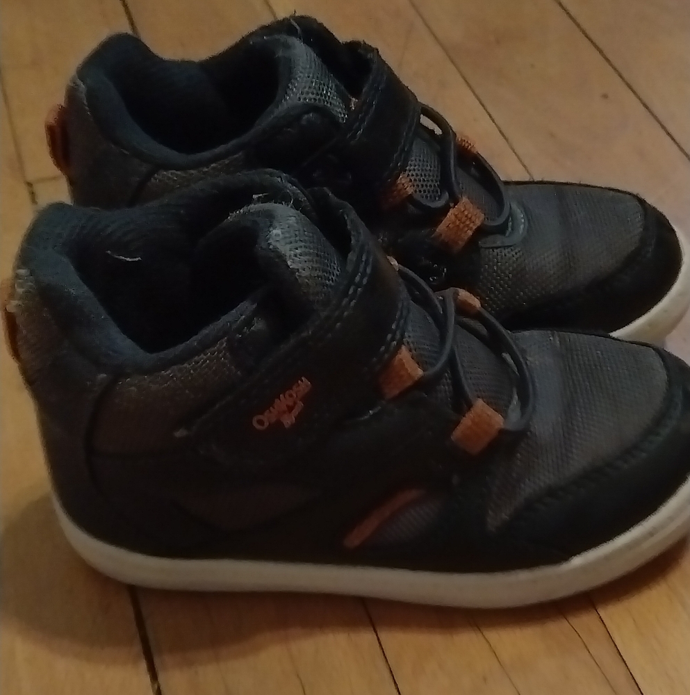 Oshkosh Kids Black and Orange Shoes